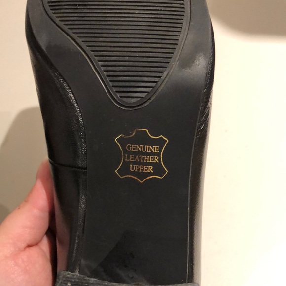 24. Divertente | Genuine Leather 2.5” Heels - Picture 7 of 10